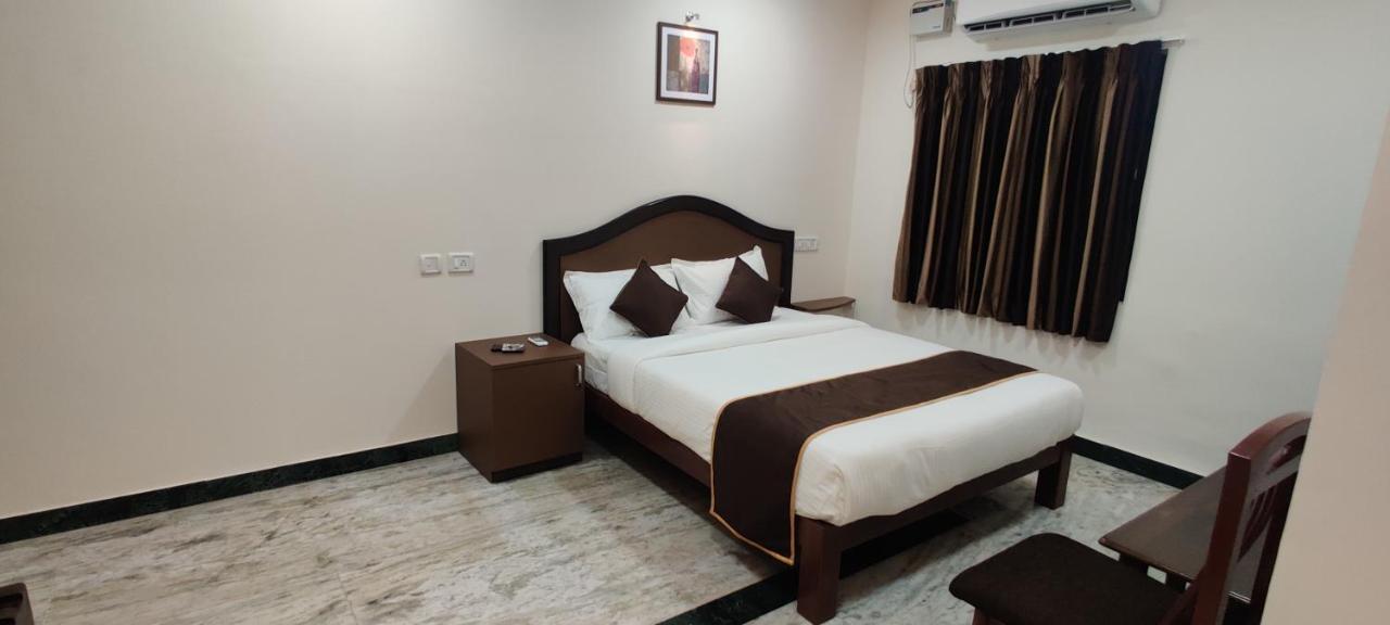 Rmc Travellers Inn Chennai Exterior photo
