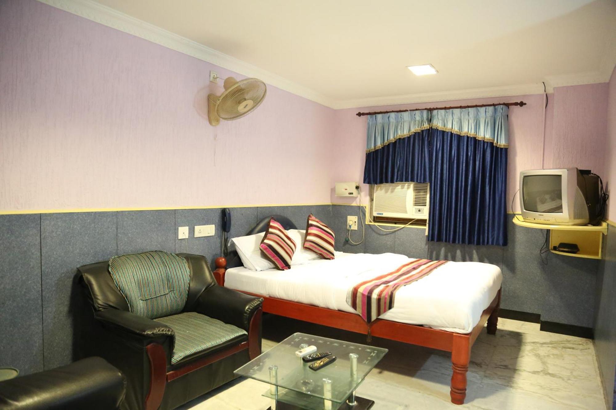 Rmc Travellers Inn Chennai Room photo