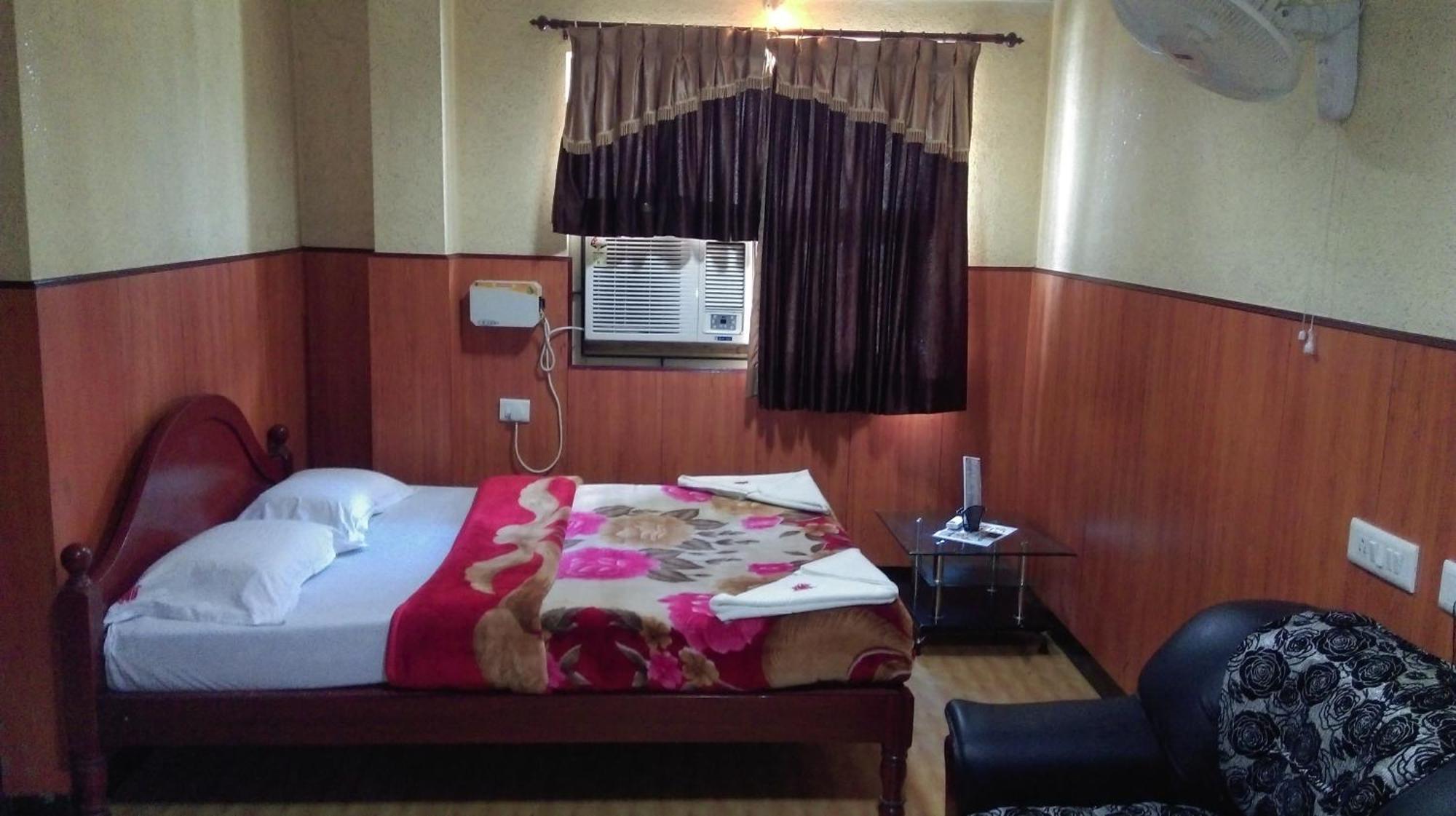 Rmc Travellers Inn Chennai Room photo
