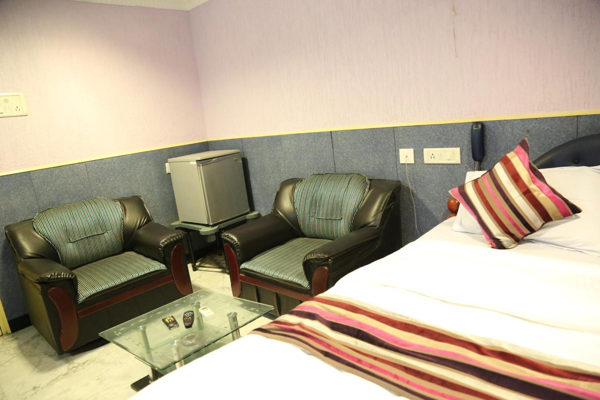 Rmc Travellers Inn Chennai Room photo